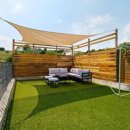 Ferienhaus Petit Coin De Paradis Avec Piscine