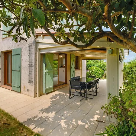 Maison 6 Personnes-piscine *